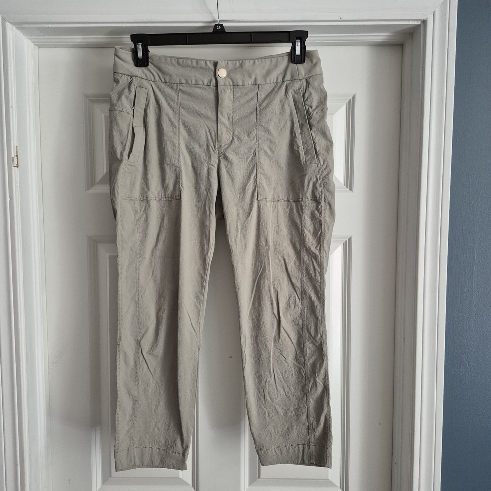 Athleta Pants Womens‎ 12 Khaki Tan Trekkie Cropped Ripstop Hiking Nylon Stretch
